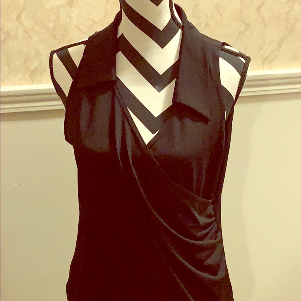 Black sexy sleeveless wrap top 🌹